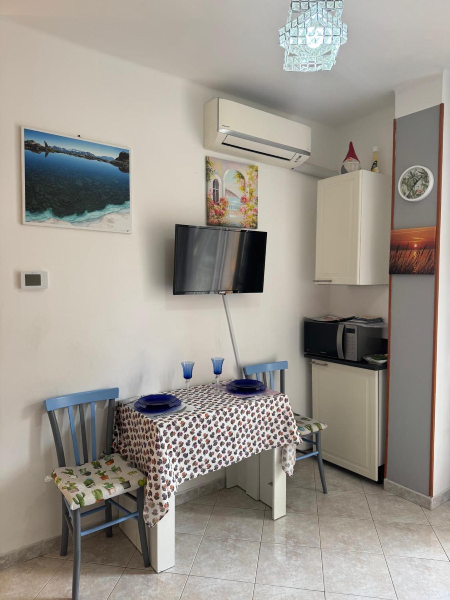 Apartment Casa Girasole 1 *